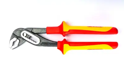 Kìm Mỏ Quạ Cách Điện 10″/250mm Sata 70145