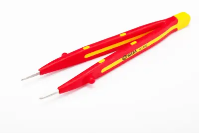 Nhíp Mỏ Nhọn Đầu Thẳng Cách Điện 1000V 160mm Sata 03182