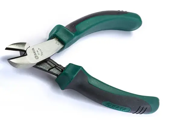 Kìm Cắt 5″ Sata 70615A